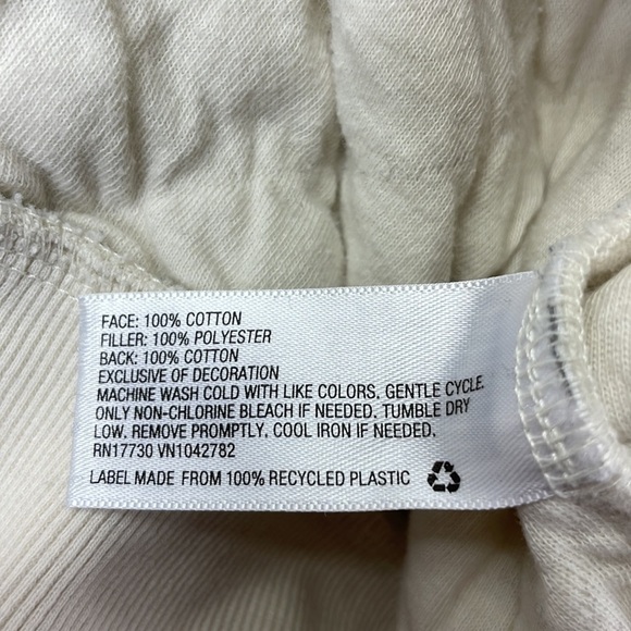 Universal Thread Women’s Cream Quilted Pullover Sweatshirt, size small - Picture 7 of 9